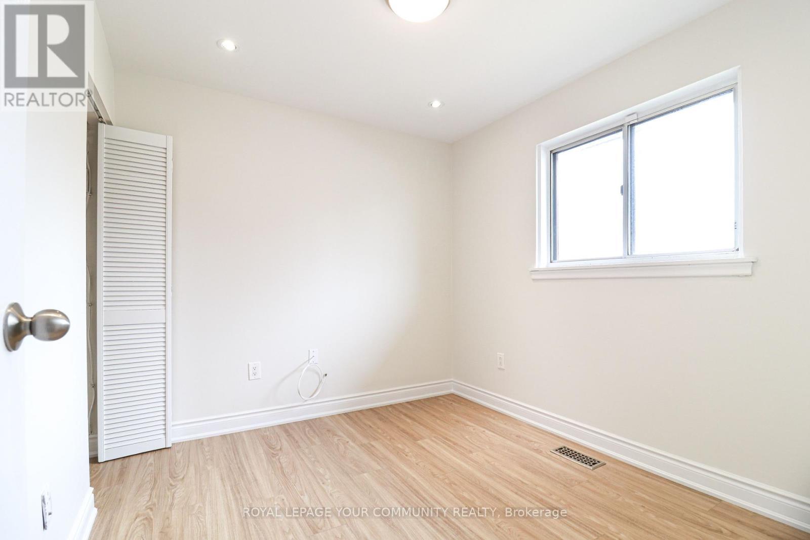 15 Golding Avenue, Brampton, ON - Indoor Photo Showing Other Room