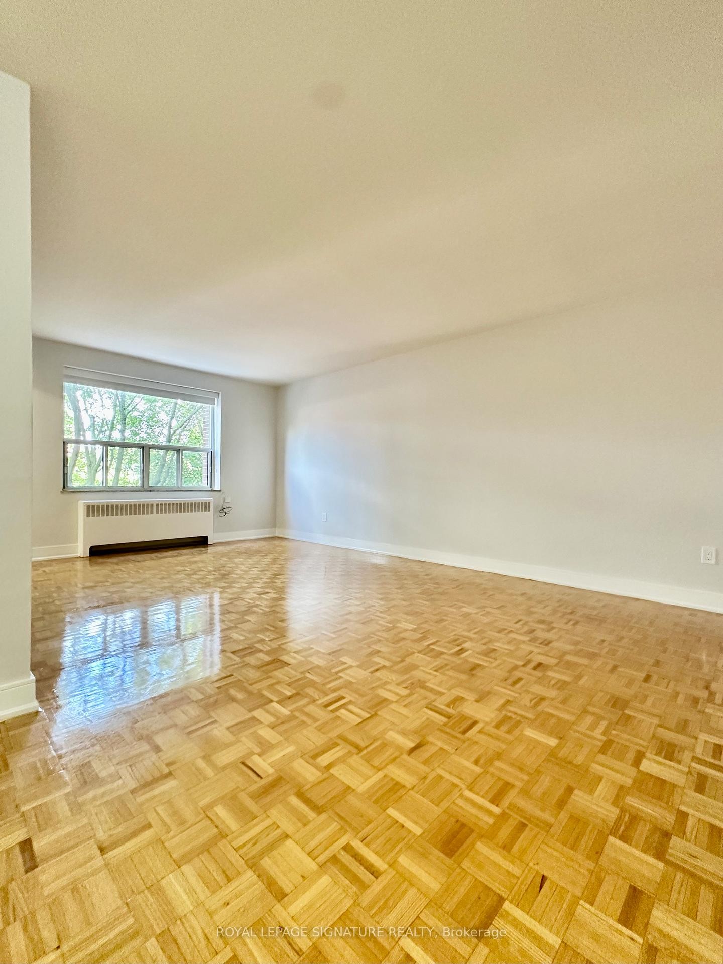 309-1291 Bayview Avenue, Toronto, ON - Indoor Photo Showing Other Room