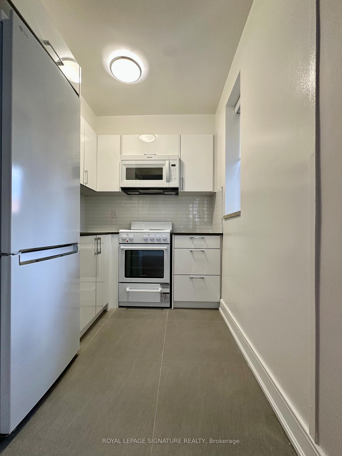 309-1291 Bayview Avenue, Toronto, ON - Indoor Photo Showing Kitchen