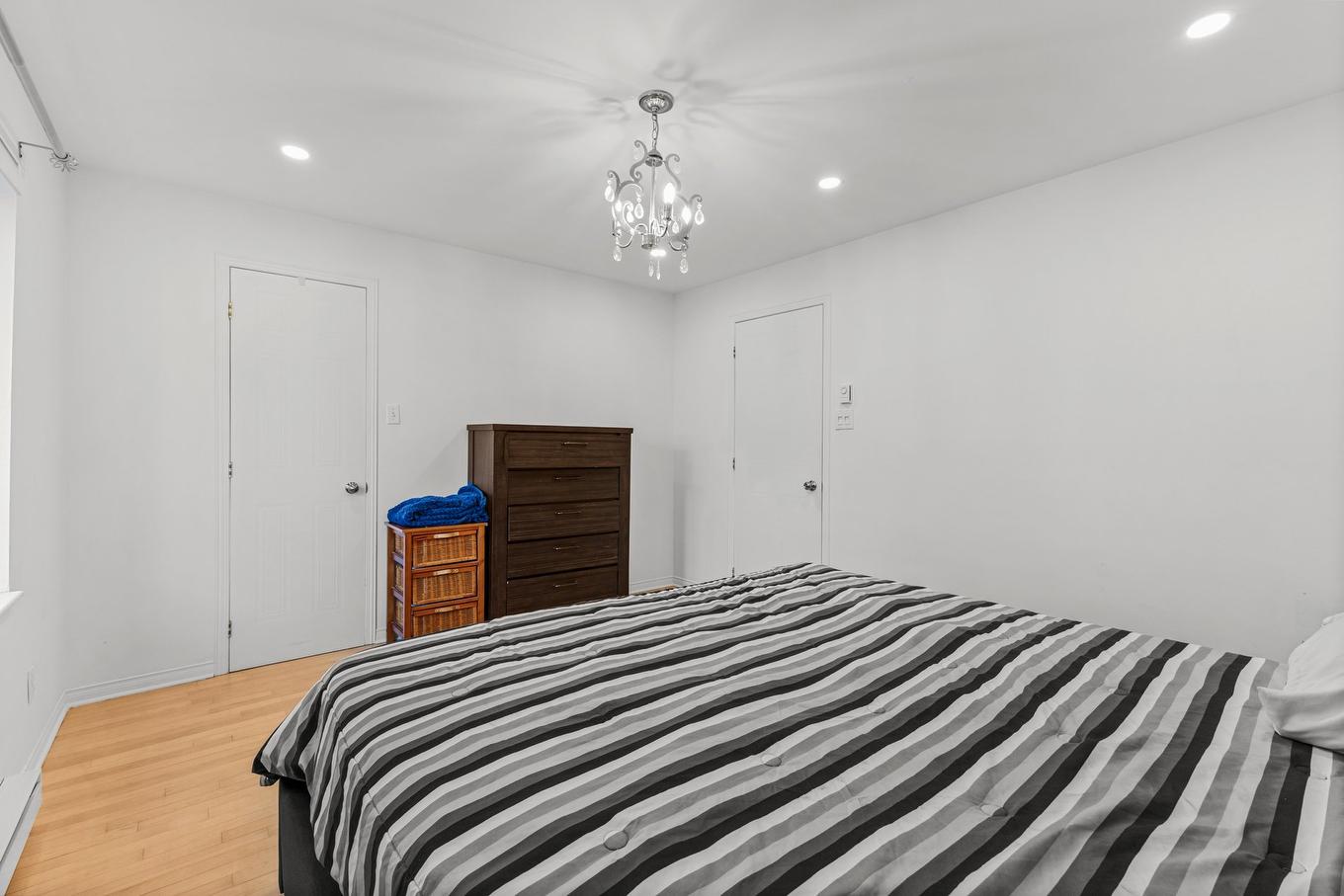 Chambre à coucher principale - 1-3507 Boul. Du Souvenir, Laval (Chomedey), QC - Indoor Photo Showing Bedroom