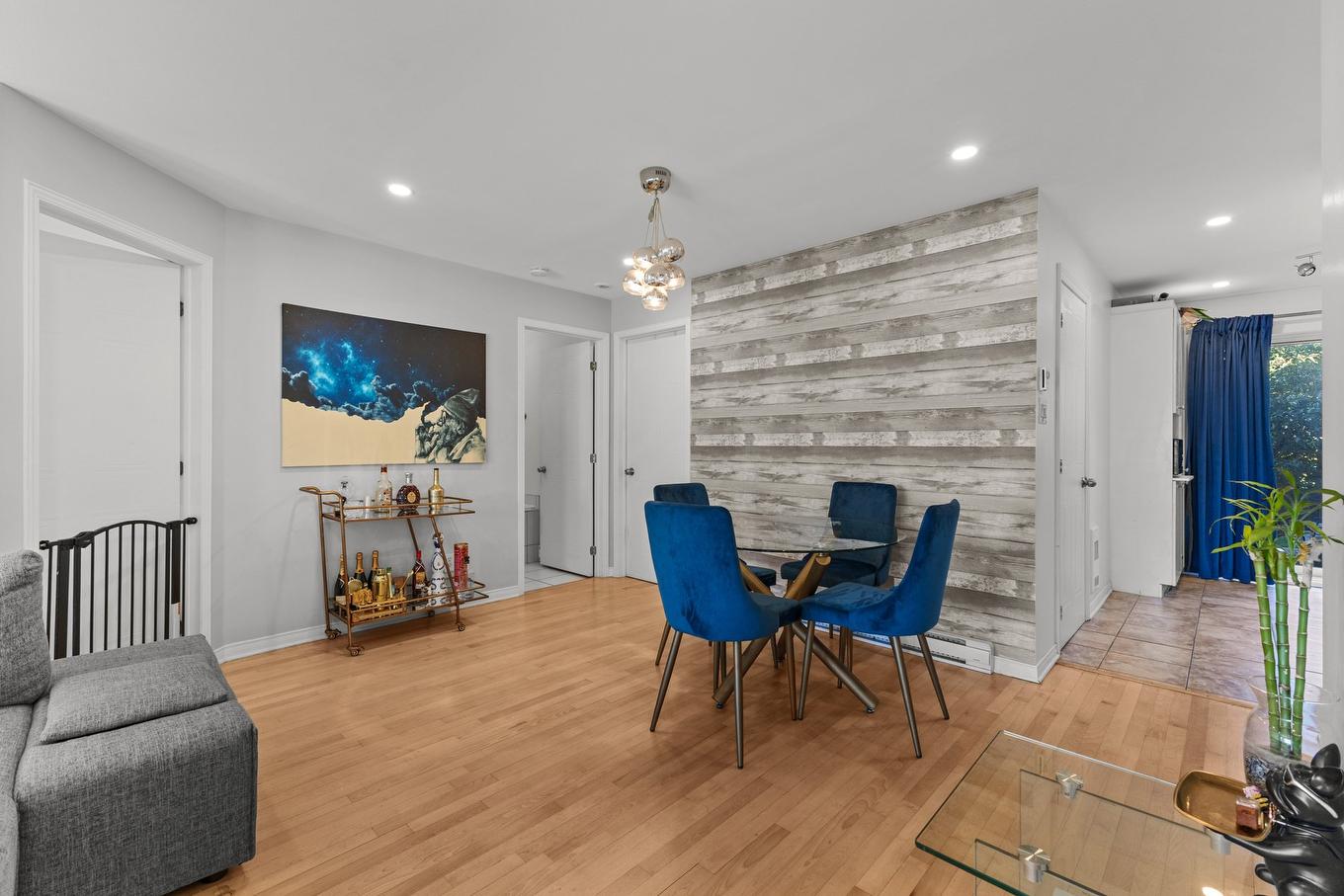 Salle à manger - 1-3507 Boul. Du Souvenir, Laval (Chomedey), QC - Indoor