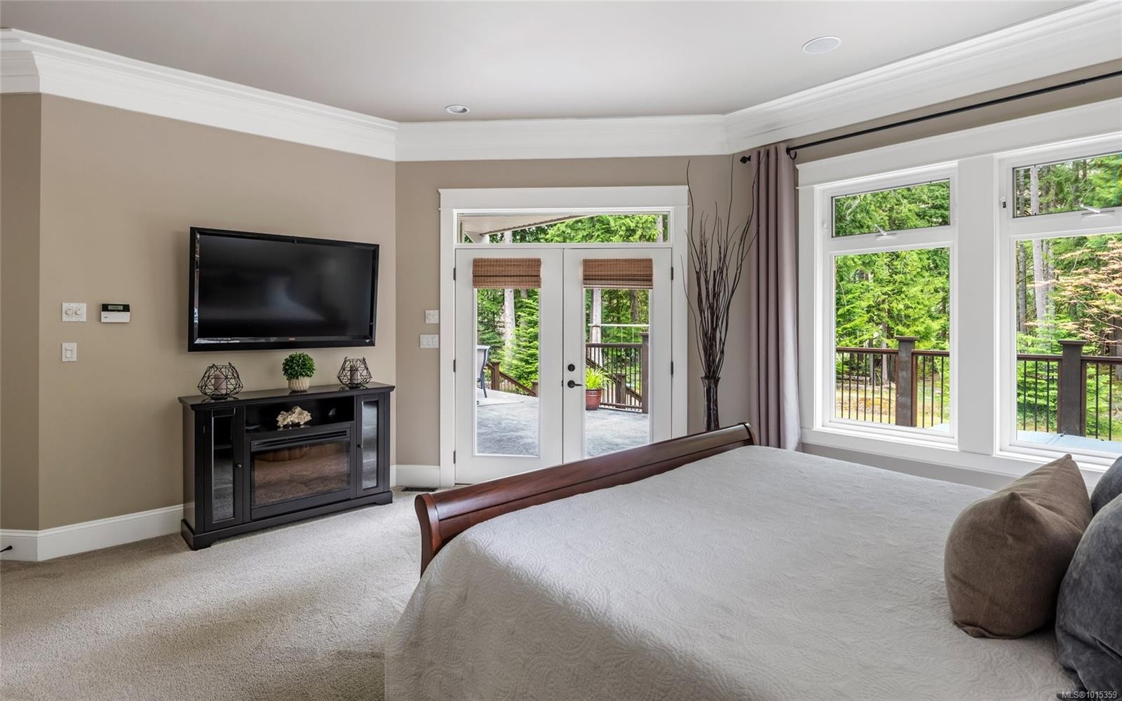 1453 White Pine Terr, Highlands, BC