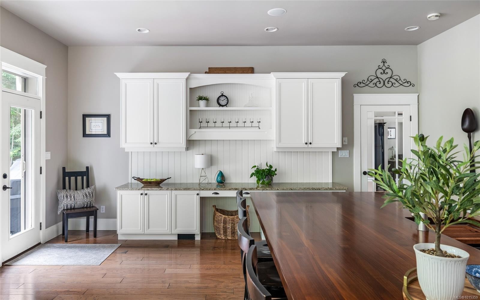 1453 White Pine Terr, Highlands, BC