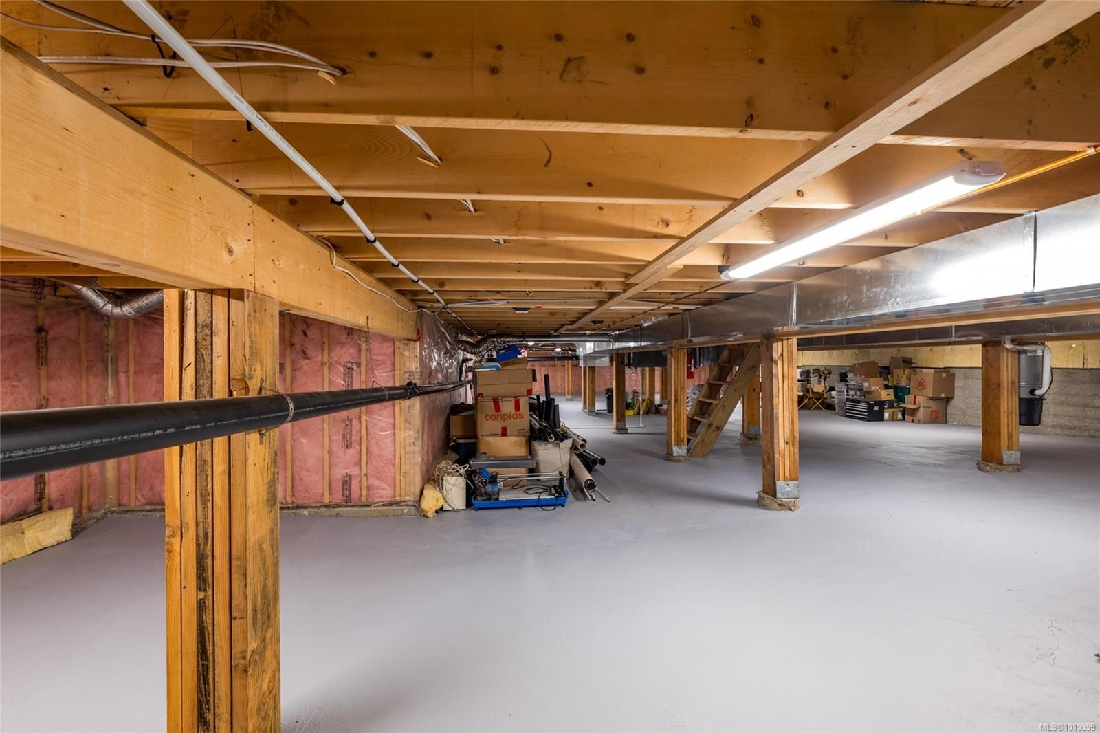 1453 White Pine Terr, Highlands, BC