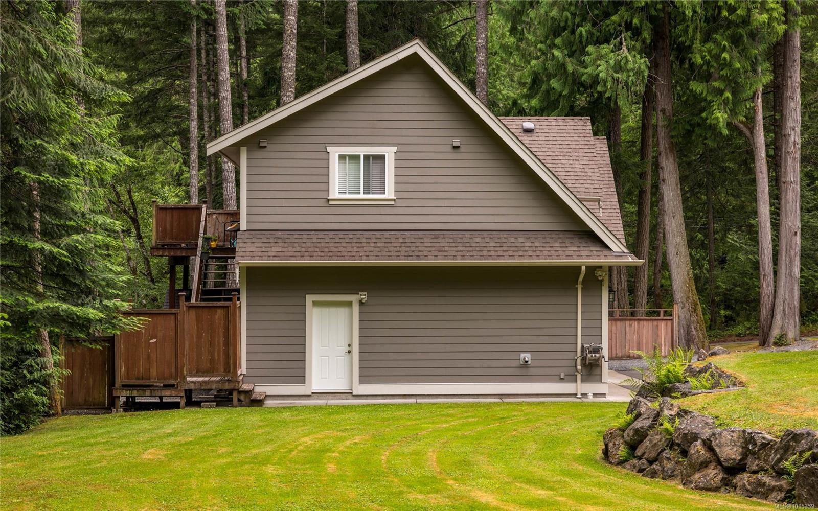 1453 White Pine Terr, Highlands, BC