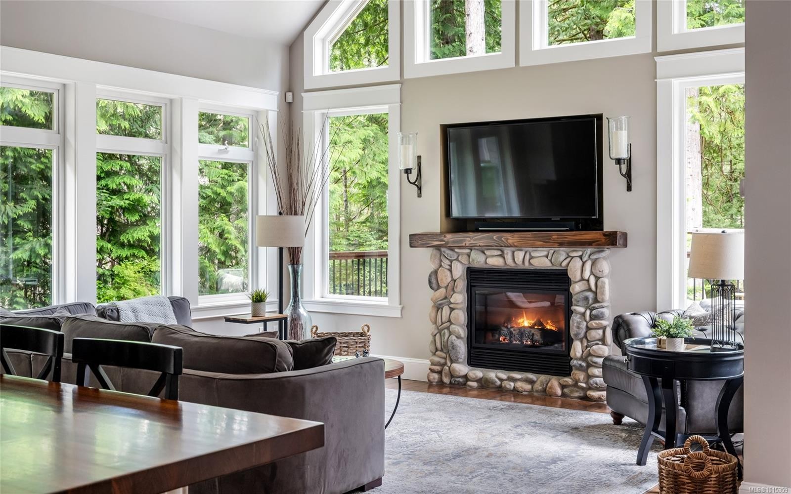 1453 White Pine Terr, Highlands, BC