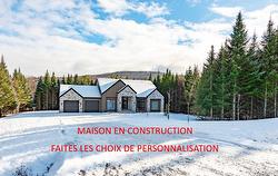 1108 Ch. du Massif Piedmont, QC J0R 1K0