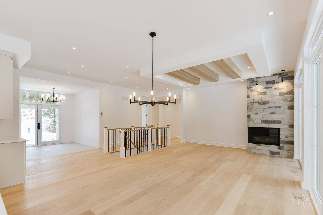 To be built - 1108 Ch. Du Massif, Piedmont, QC - Indoor With Fireplace