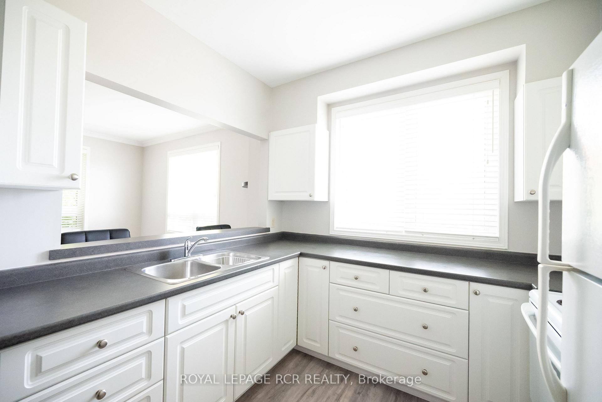 312-70 First Street, Orangeville, ON - Indoor Photo Showing Kitchen With Double Sink