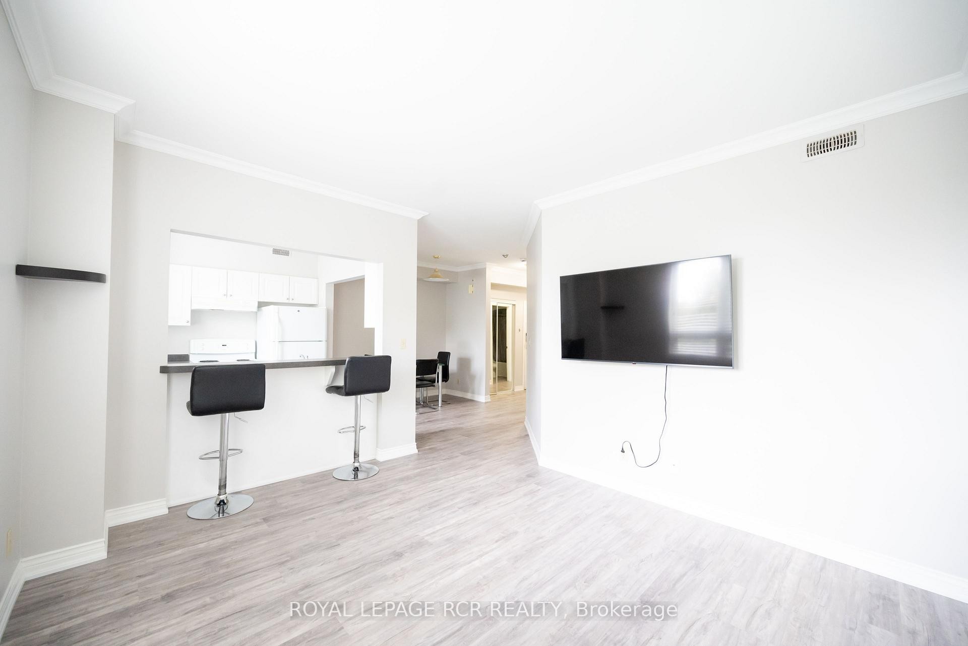 312-70 First Street, Orangeville, ON - Indoor Photo Showing Other Room