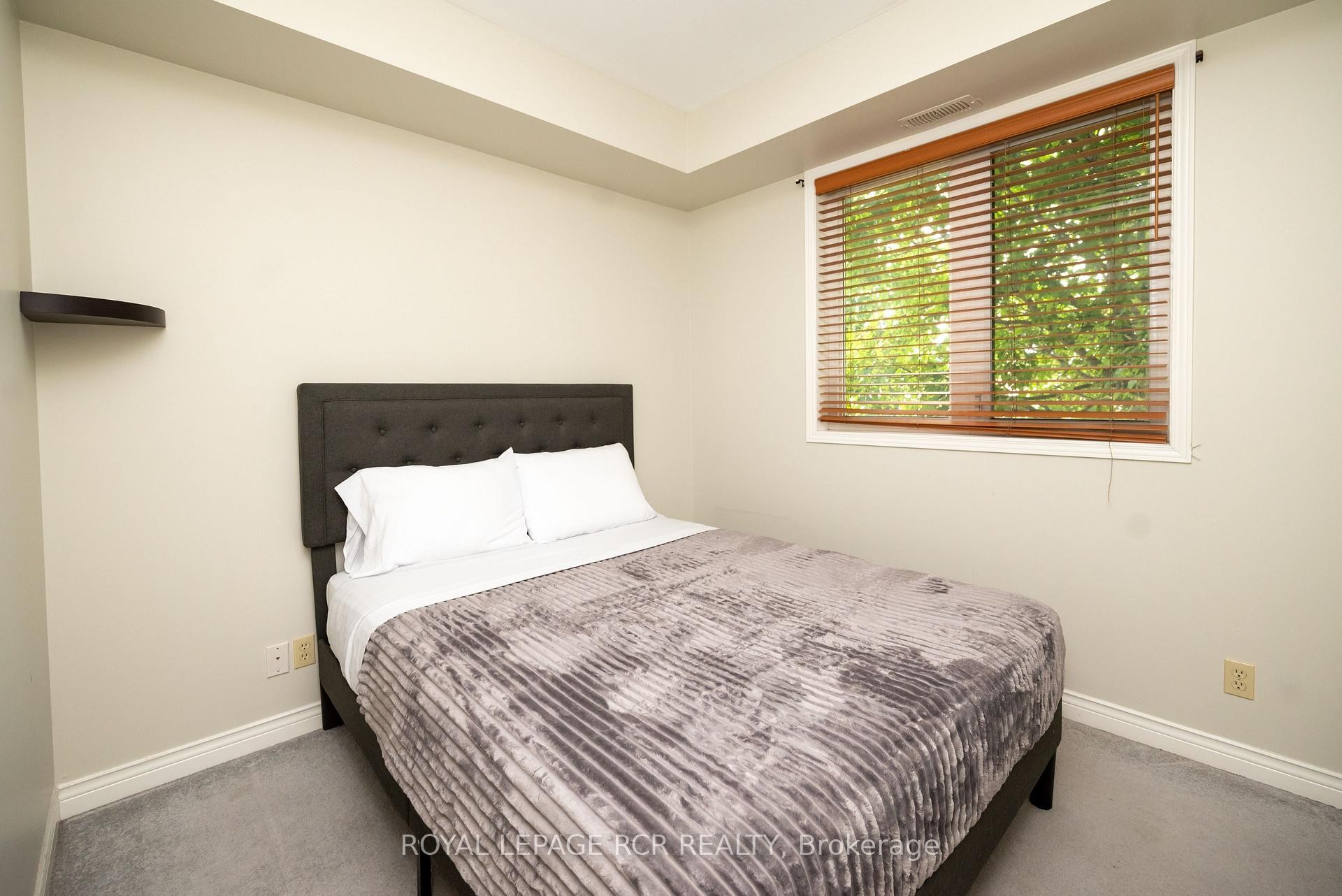 312-70 First Street, Orangeville, ON - Indoor Photo Showing Bedroom