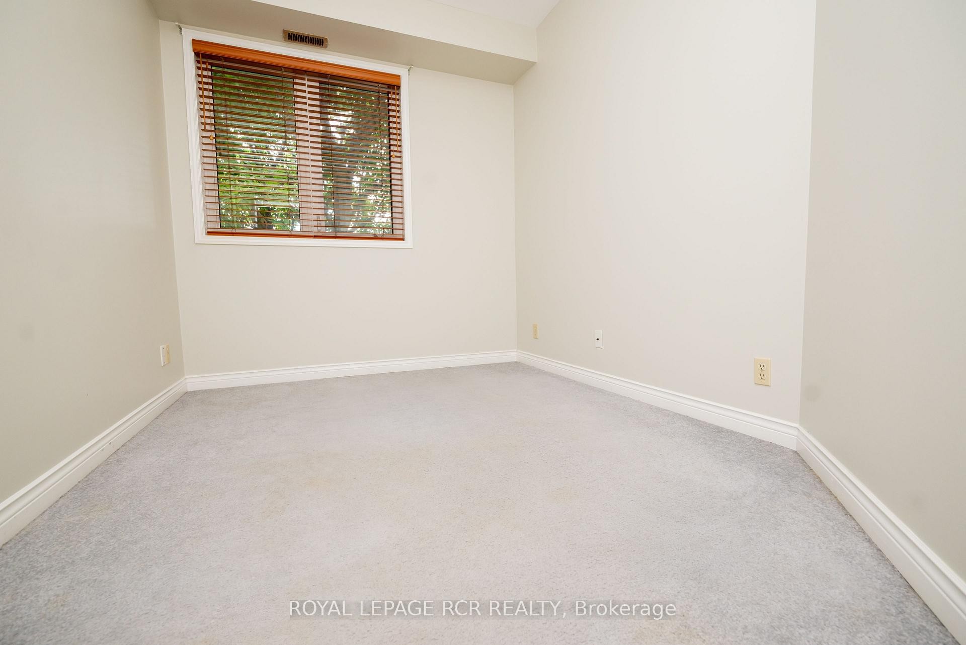 312-70 First Street, Orangeville, ON - Indoor Photo Showing Other Room