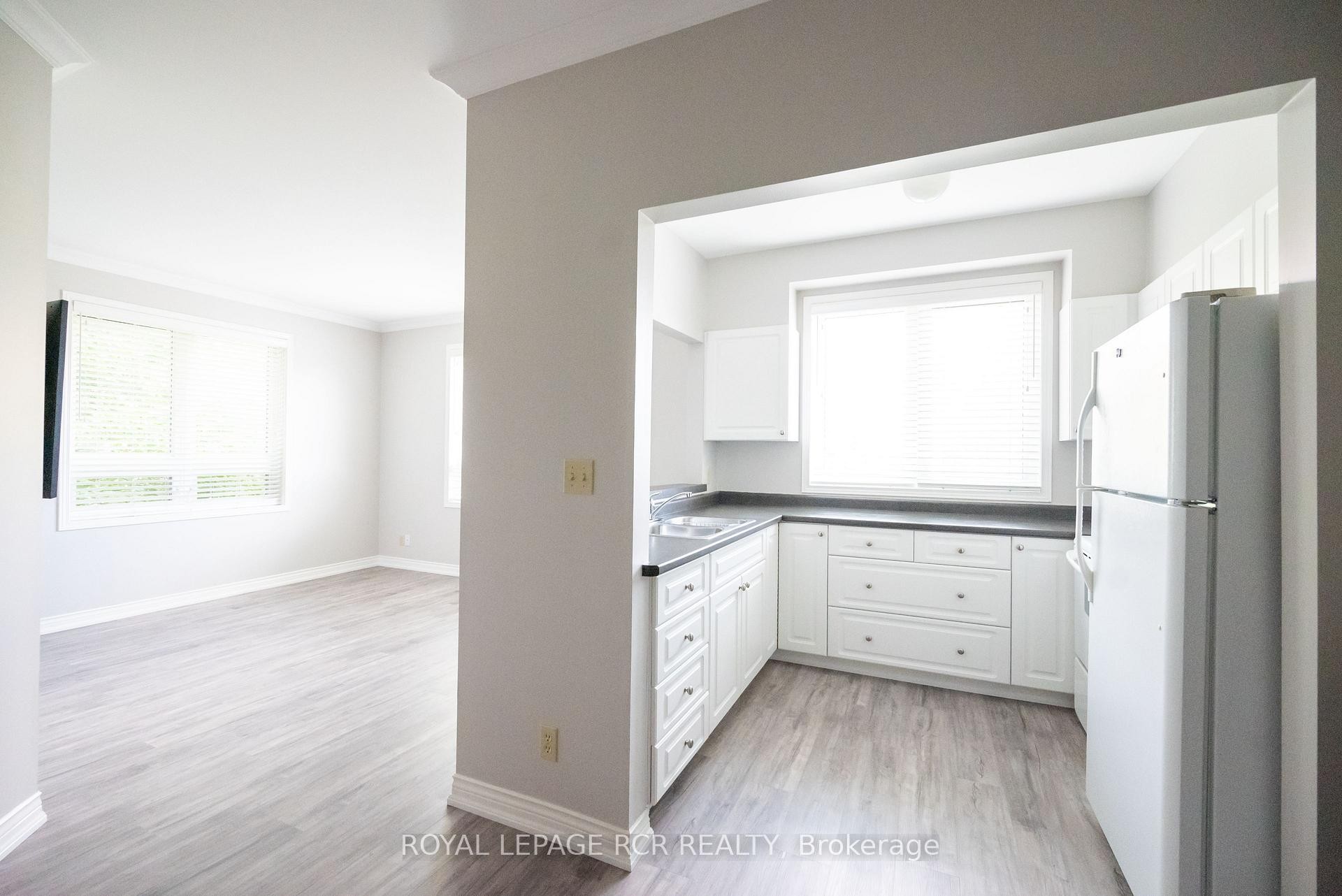 312-70 First Street, Orangeville, ON - Indoor