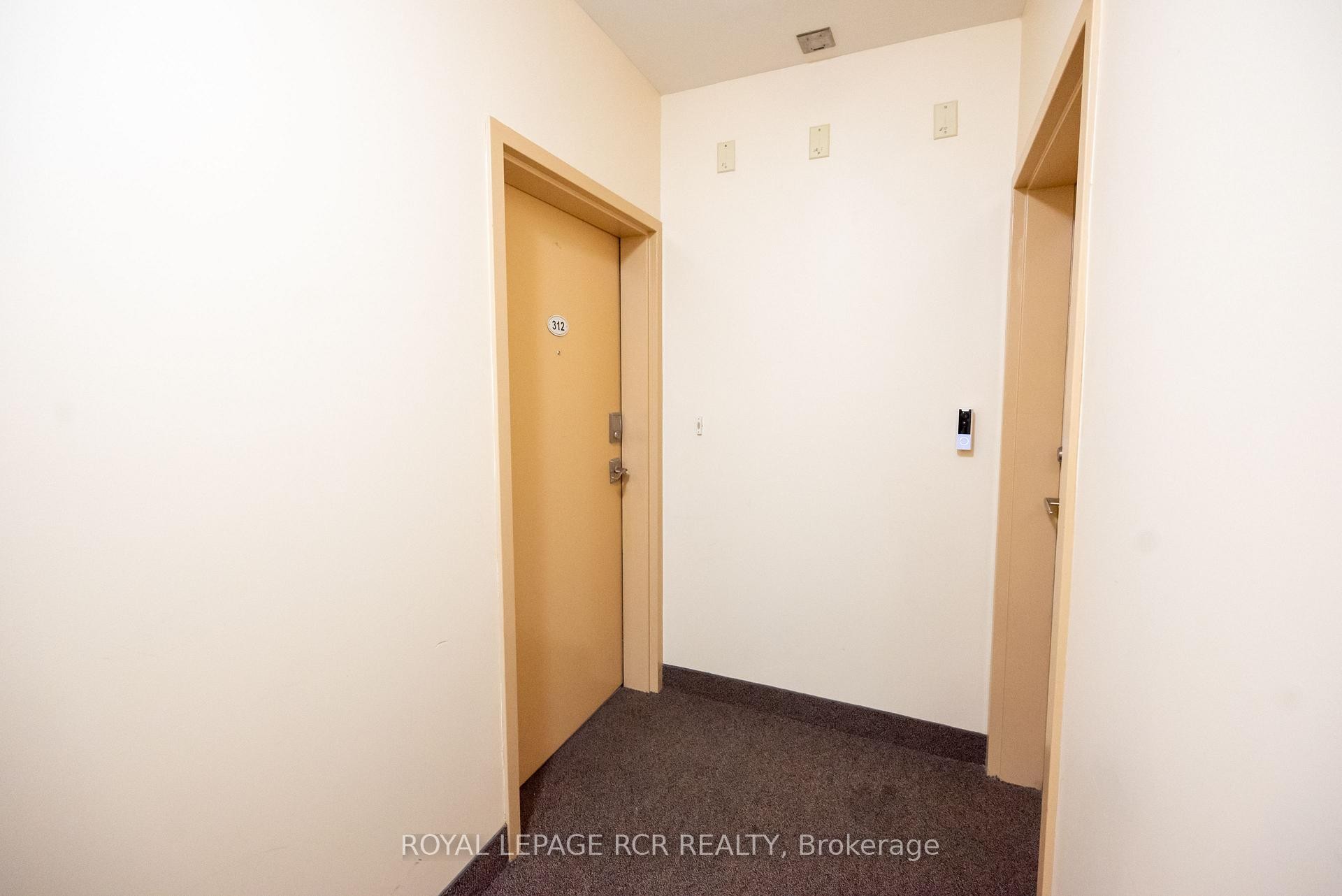 312-70 First Street, Orangeville, ON - Indoor Photo Showing Other Room