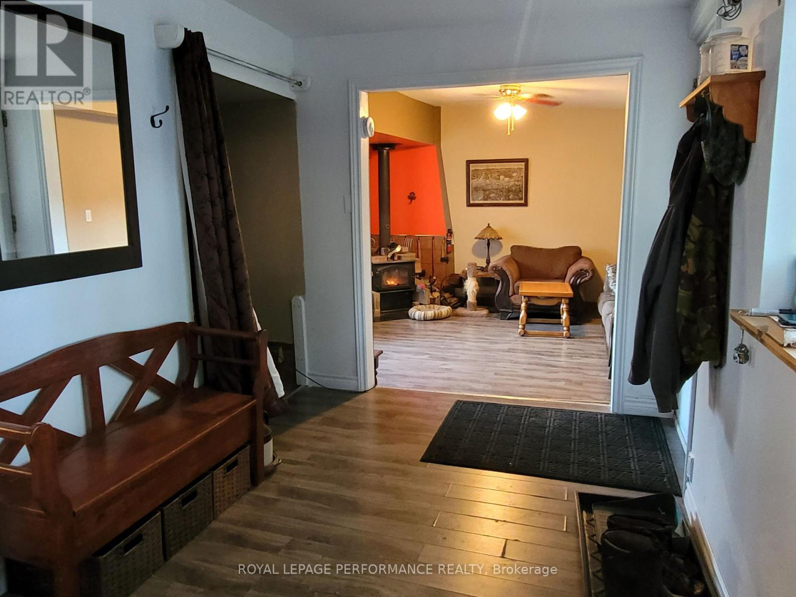 View into the living room - 975 Queen Street, Champlain, ON - Indoor