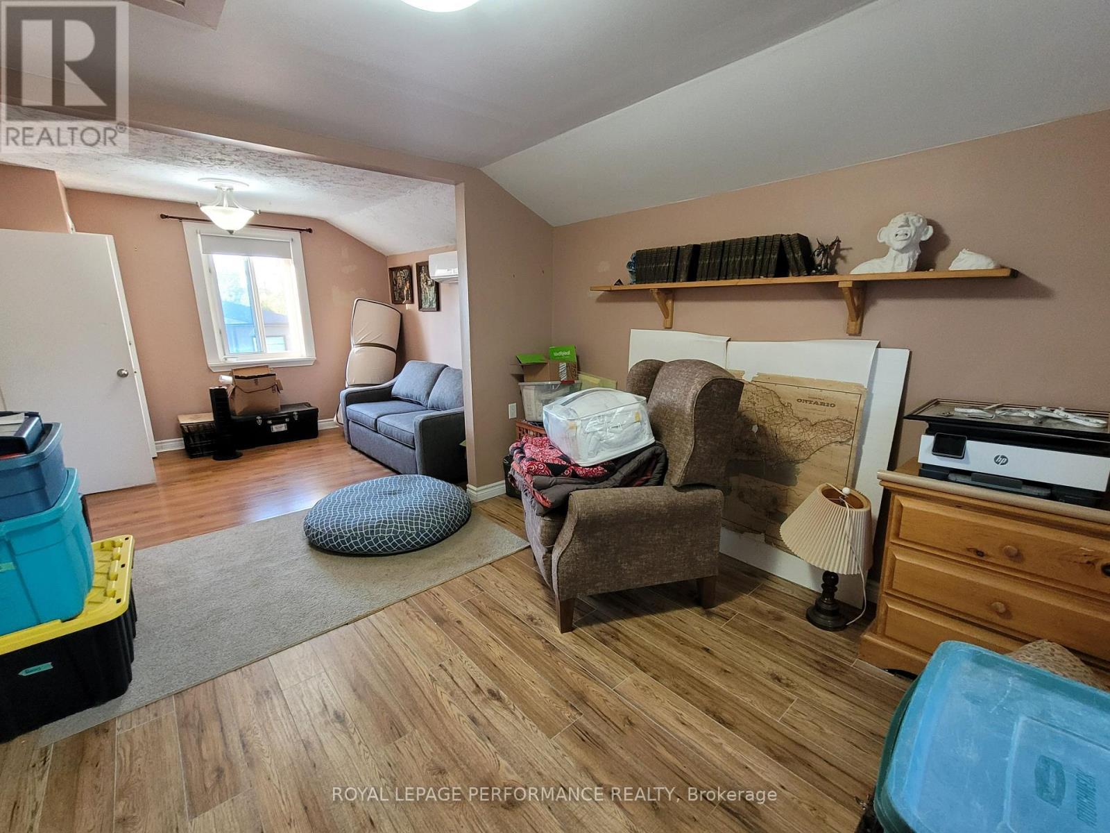 Large bedroom with the view toward the front. - 975 Queen Street, Champlain, ON - Indoor