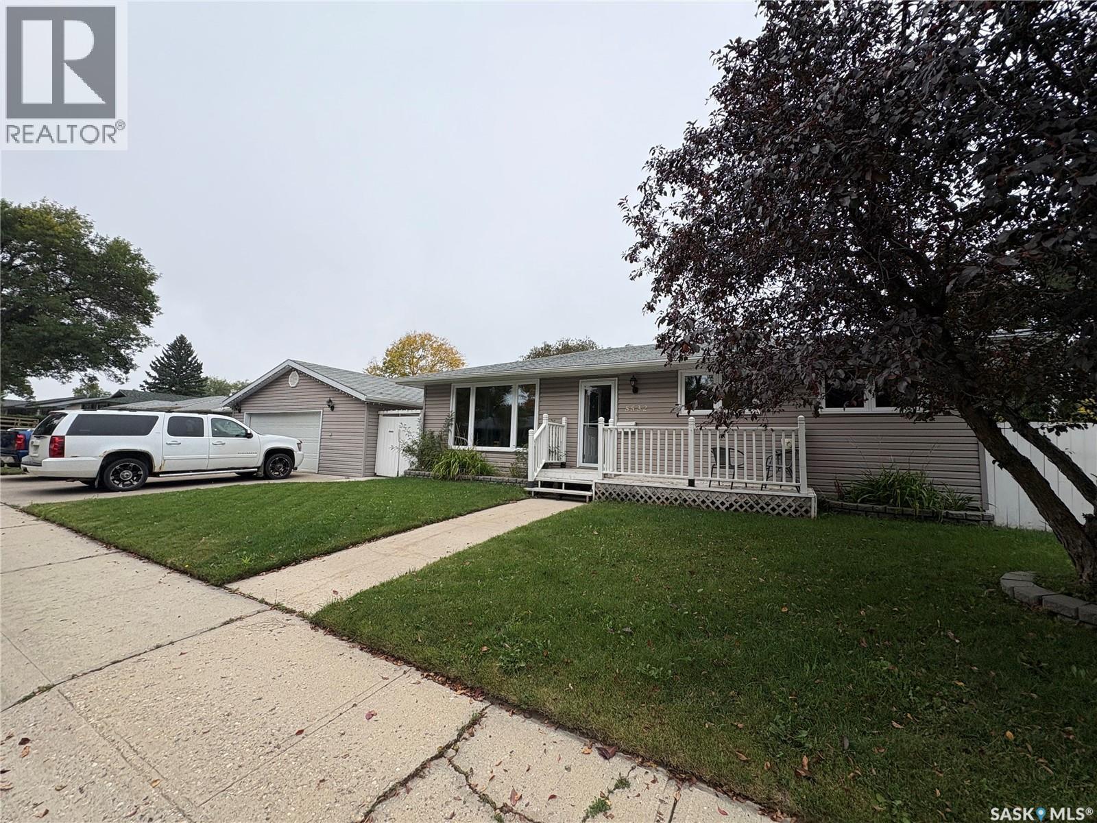 5532 2Nd Avenue N, Regina, SK - Outdoor With Facade