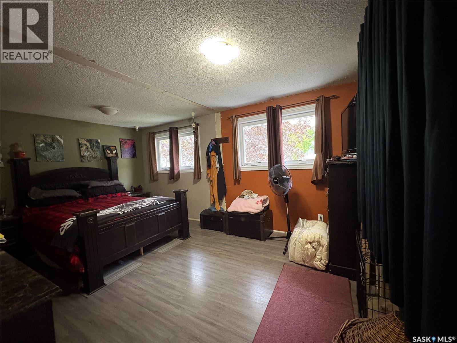 5532 2Nd Avenue N, Regina, SK - Indoor