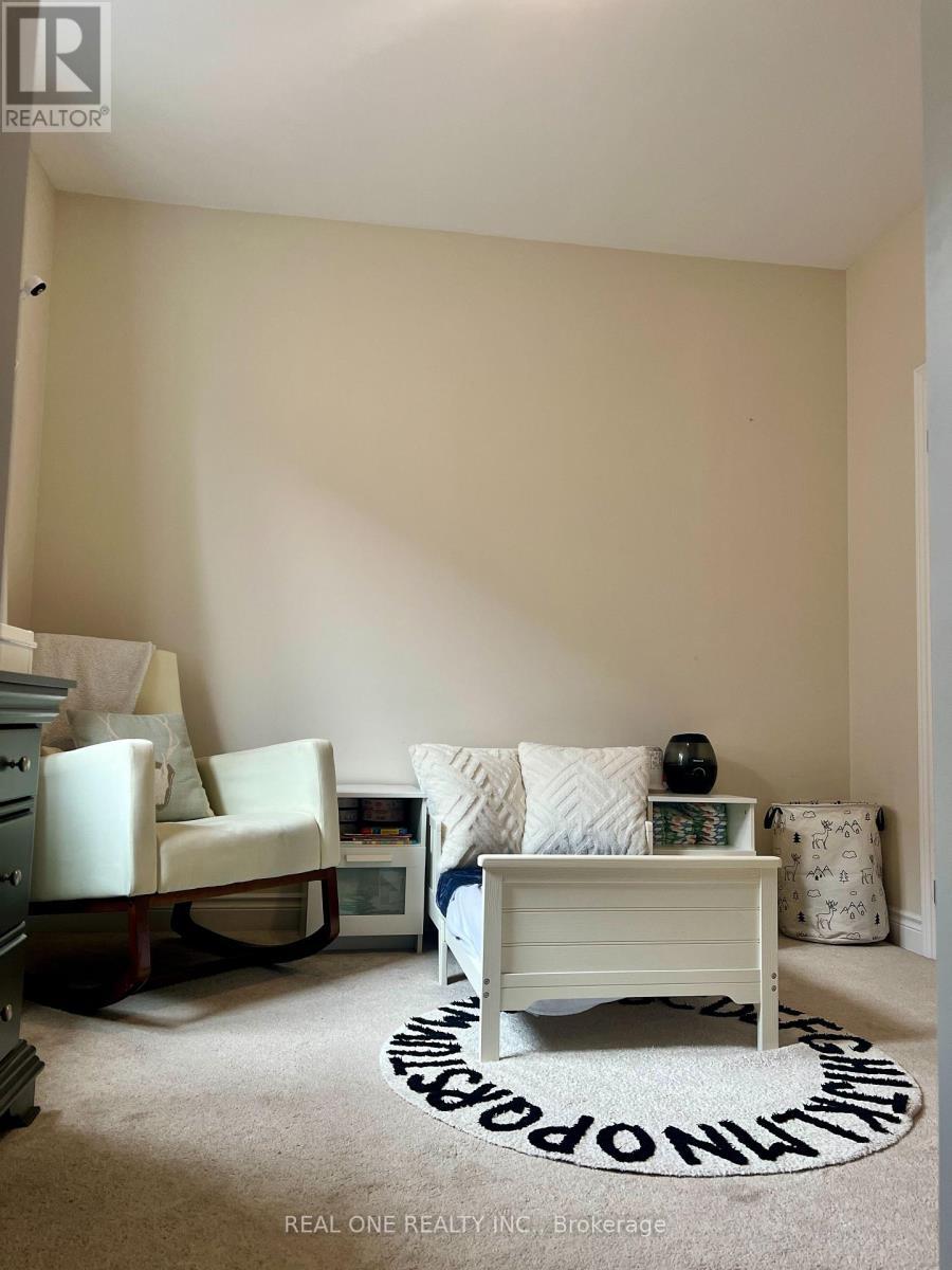 250 Niagara Trail, Halton Hills, ON - Indoor