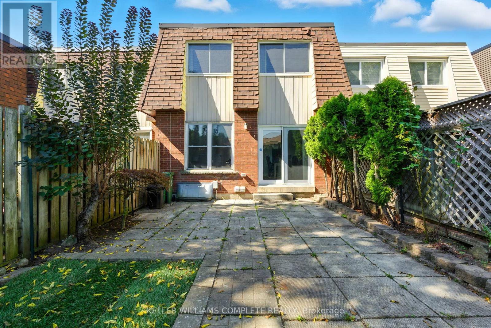 365 Cochrane Road, Hamilton, ON - Outdoor