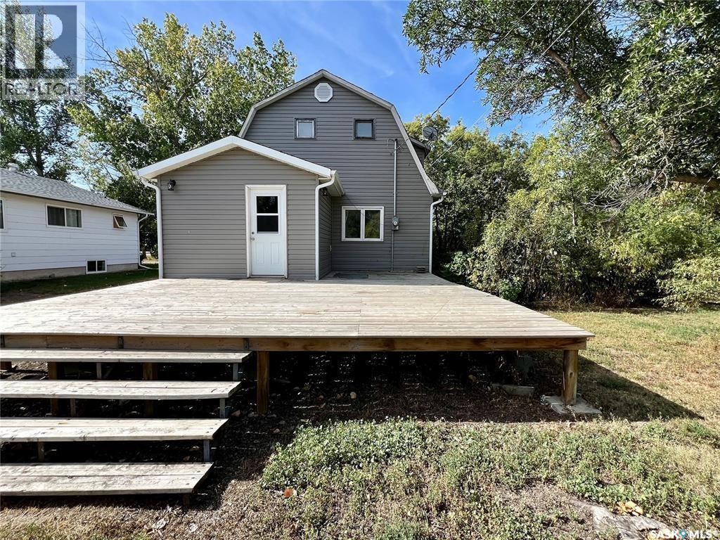 82 3Rd Avenue E, Central Butte, SK - Outdoor