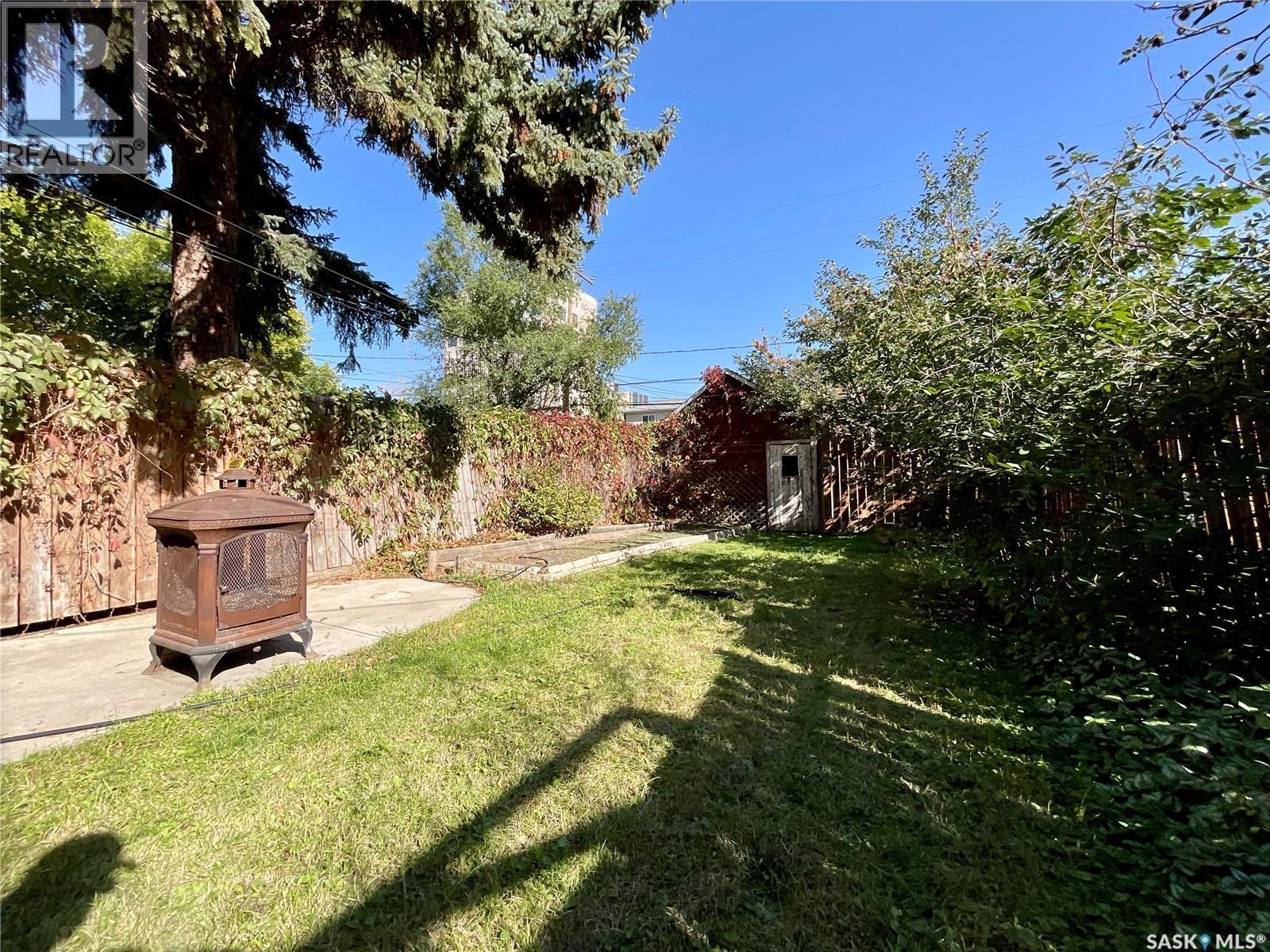 2053 Rae Street, Regina, SK - Outdoor