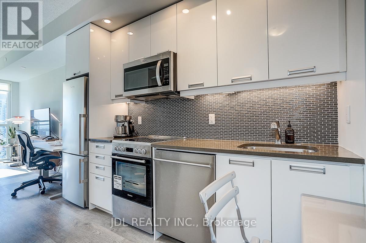 3702 - 99 John Street, Toronto, ON - Indoor Photo Showing Kitchen With Upgraded Kitchen