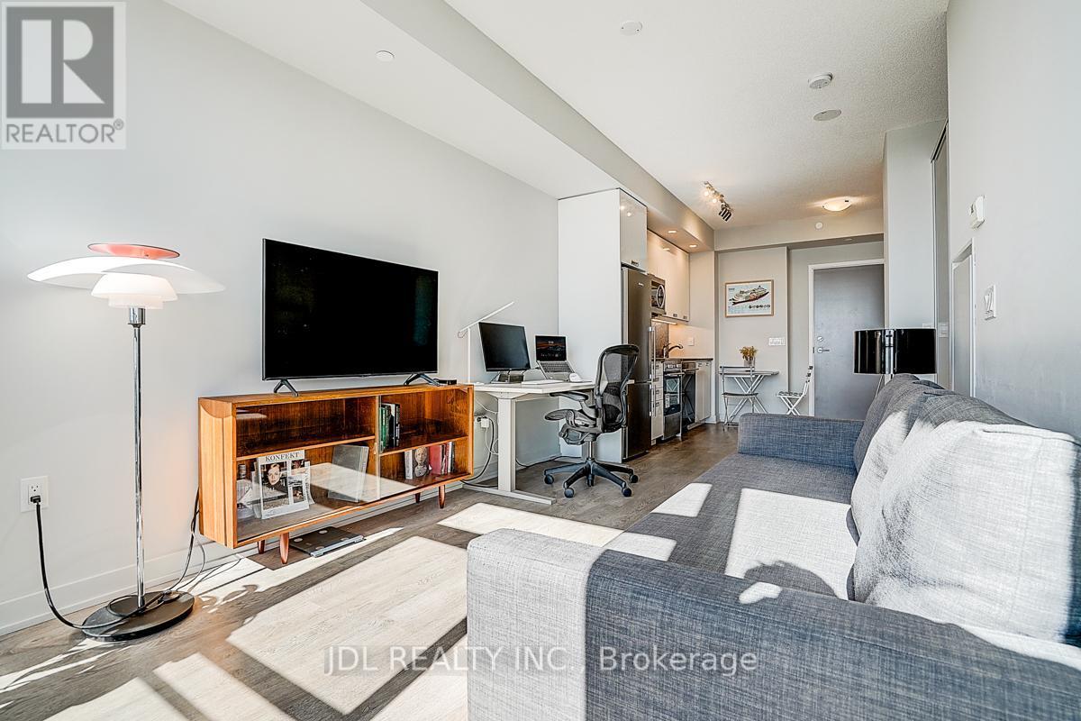 3702 - 99 John Street, Toronto, ON - Indoor Photo Showing Living Room