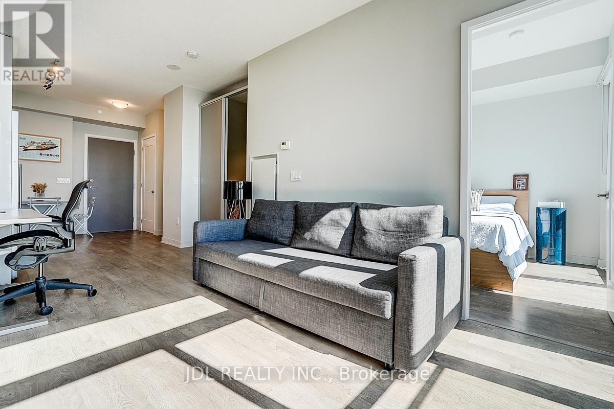 3702 - 99 John Street, Toronto, ON - Indoor Photo Showing Living Room