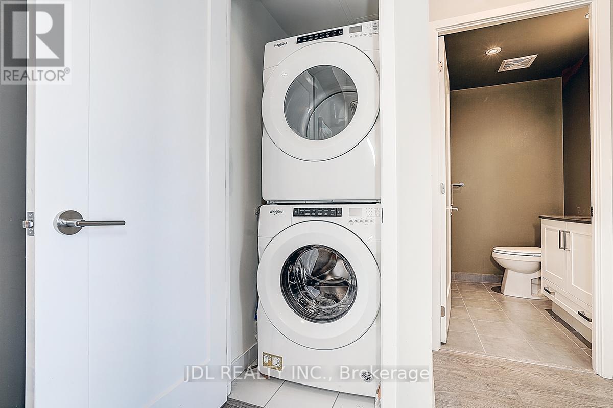 3702 - 99 John Street, Toronto, ON - Indoor Photo Showing Laundry Room
