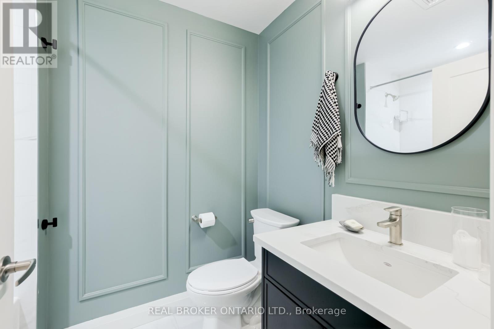 205 - 500 Brock Avenue, Burlington, ON - Indoor Photo Showing Bathroom