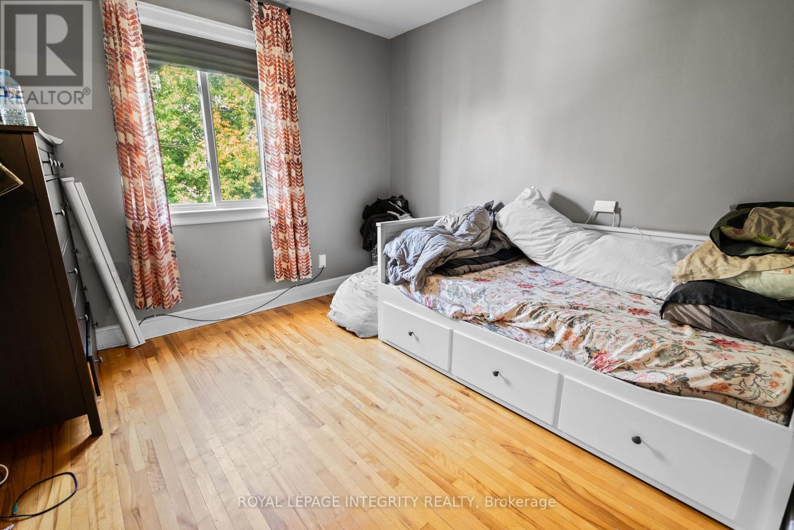 256 Alfred Street, Ottawa, ON - Indoor Photo Showing Bedroom