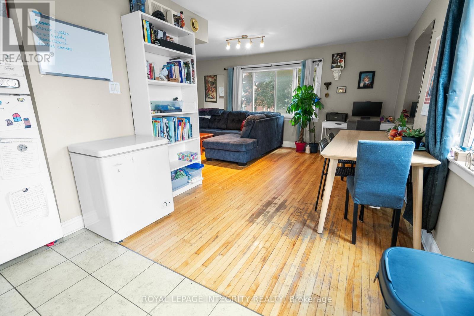 256 Alfred Street, Ottawa, ON - Indoor