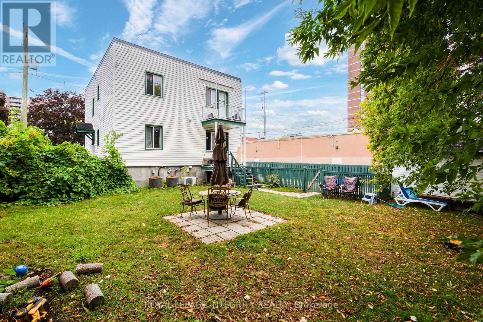 256 Alfred Street, Ottawa, ON - Outdoor