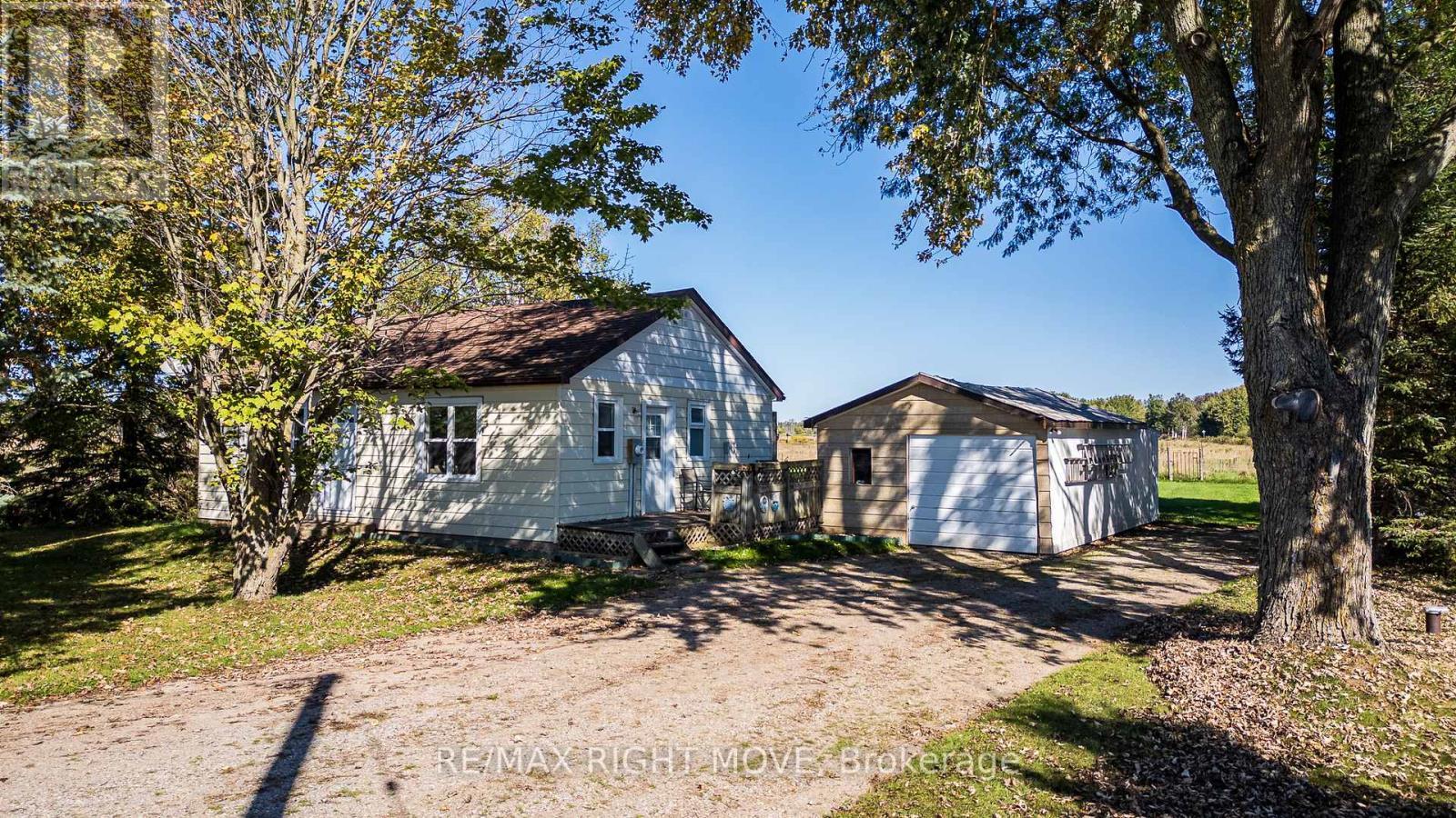 8785 10Th Line, Essa, ON - Outdoor
