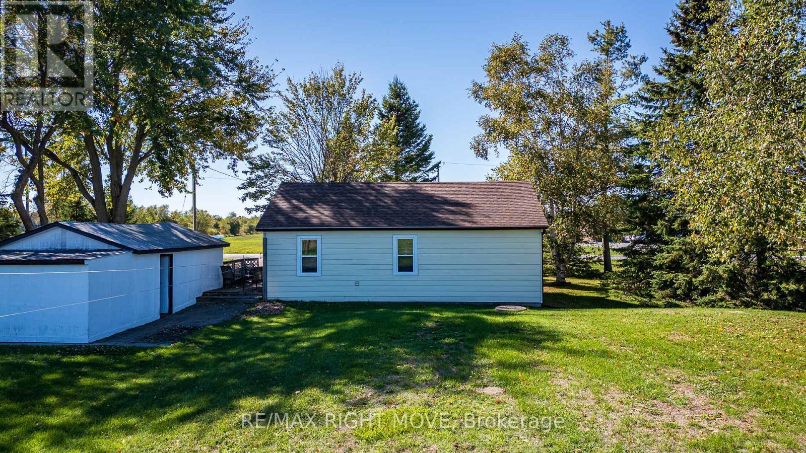 8785 10Th Line, Essa, ON - Outdoor