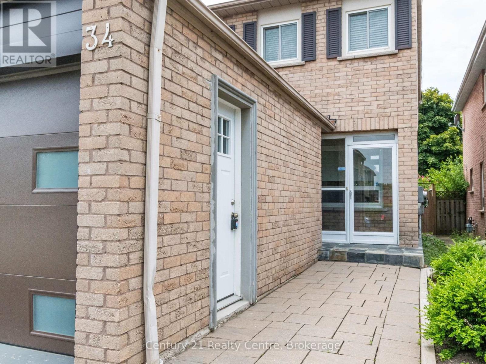 Basement - 34 Niagara Place, Brampton, ON - Outdoor With Exterior