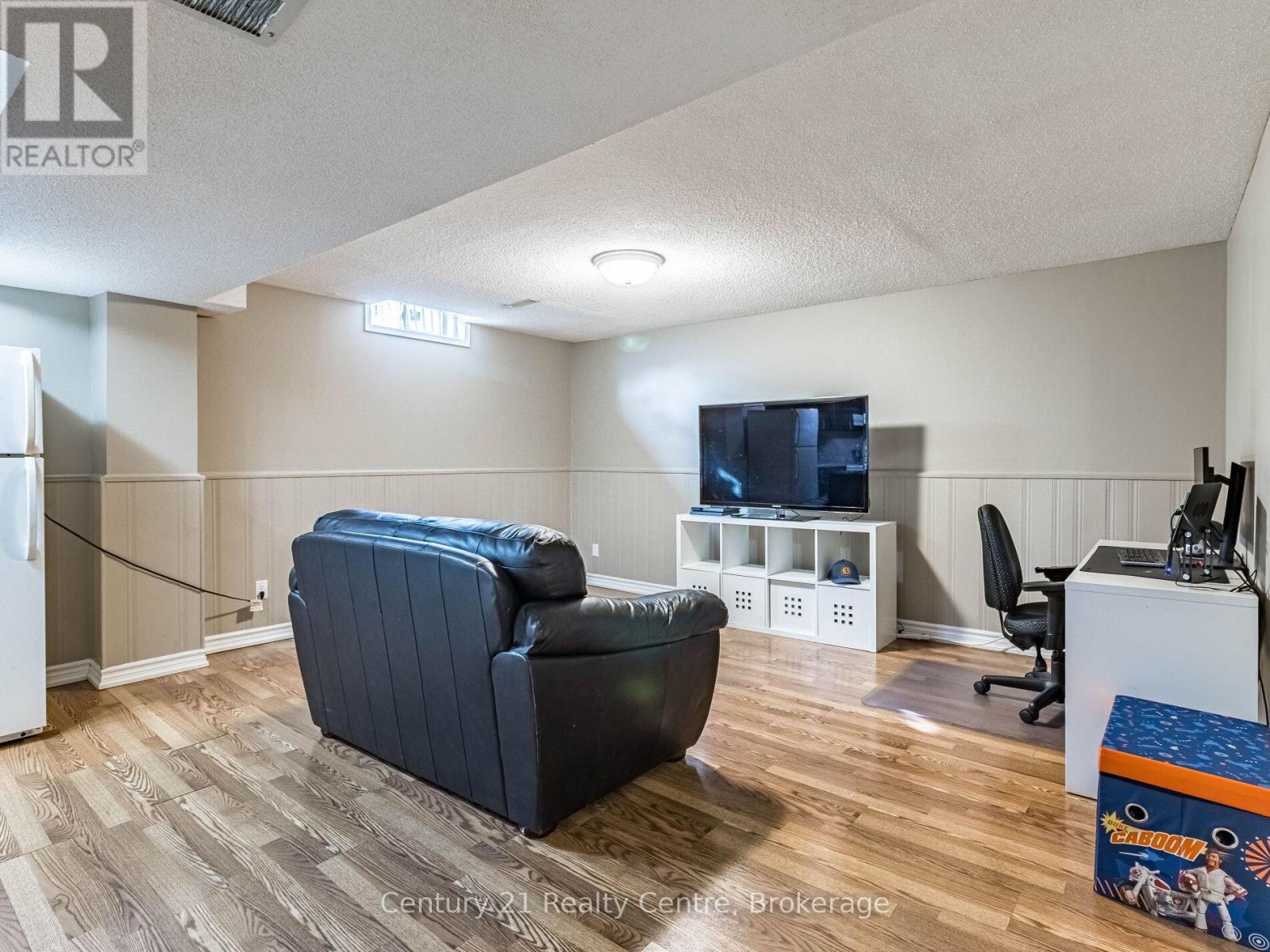 Basement - 34 Niagara Place, Brampton, ON - Indoor