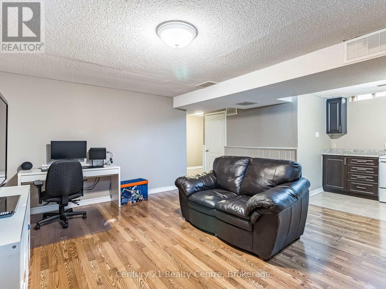 Basement - 34 Niagara Place, Brampton, ON - Indoor