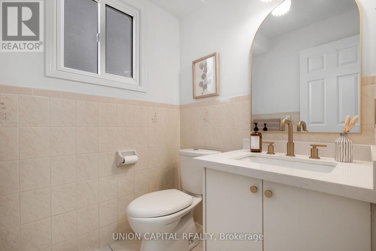 58 Horizon Court, Richmond Hill, ON - Indoor Photo Showing Bathroom