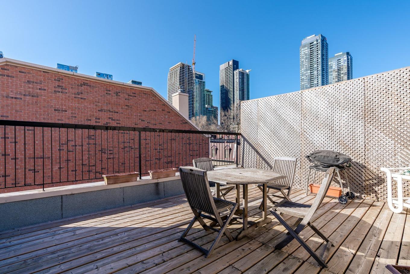 Balcon - 8-1485 Rue St-Jacques, Montréal (Ville-Marie), QC - Outdoor With Deck Patio Veranda