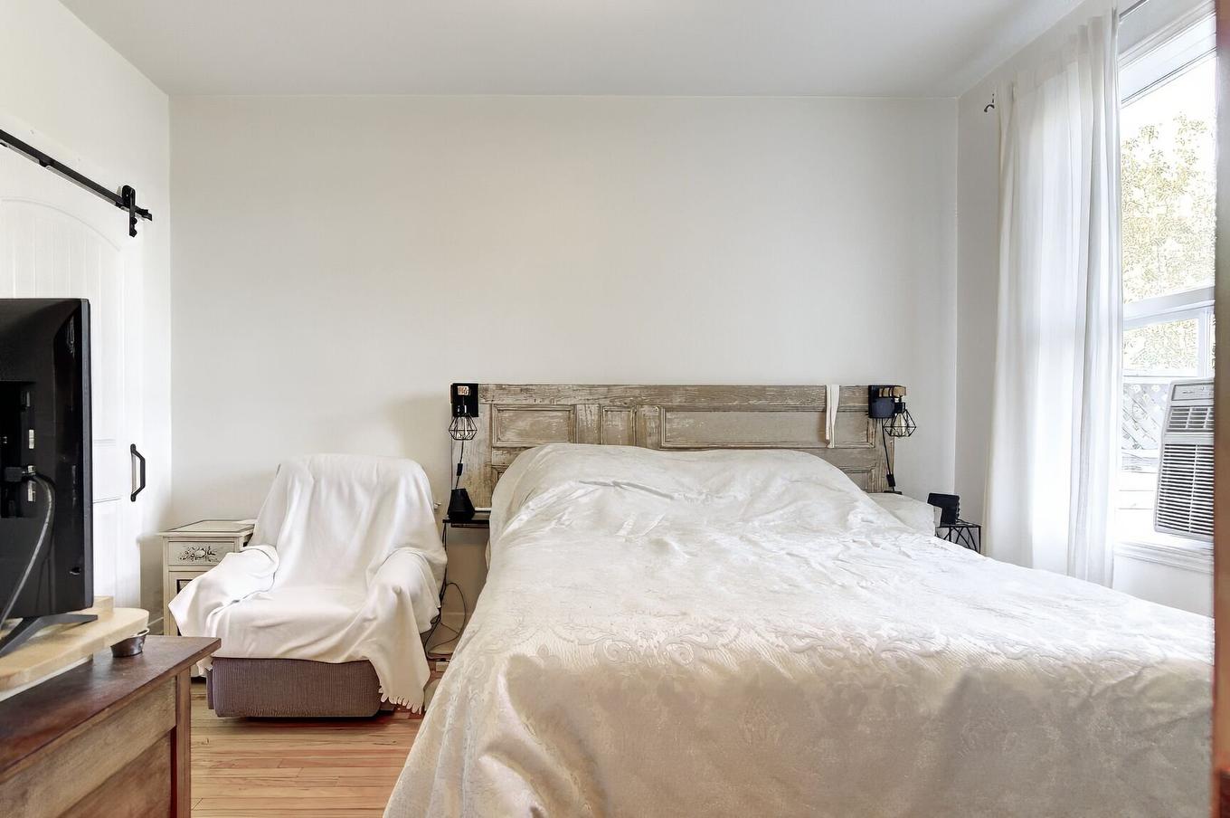 Chambre à coucher - 795 - 801 Rue Godin, Montréal (Verdun/Île-Des-Soeurs), QC - Indoor Photo Showing Bedroom