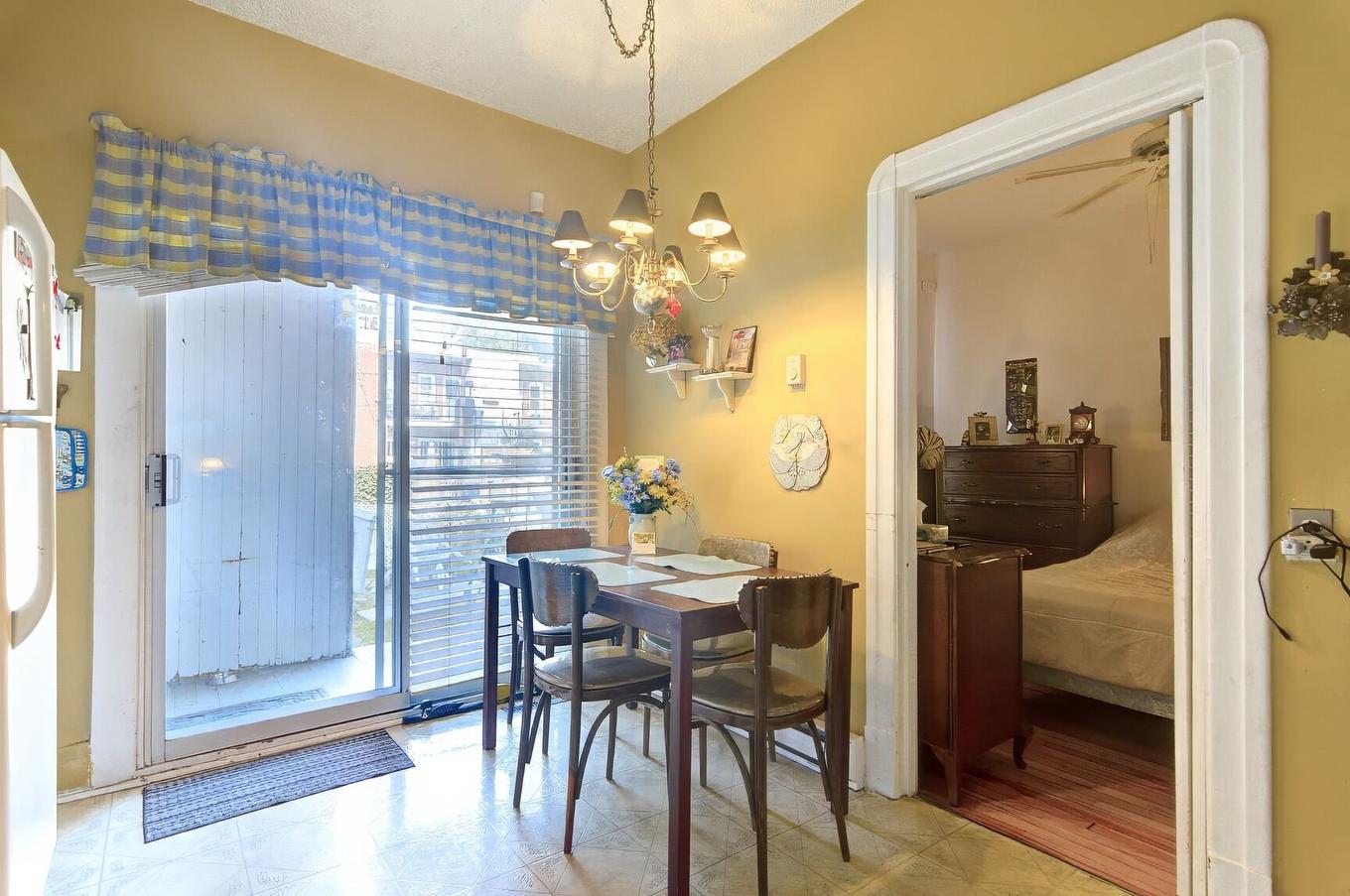 Coin-repas - 795 - 801 Rue Godin, Montréal (Verdun/Île-Des-Soeurs), QC - Indoor