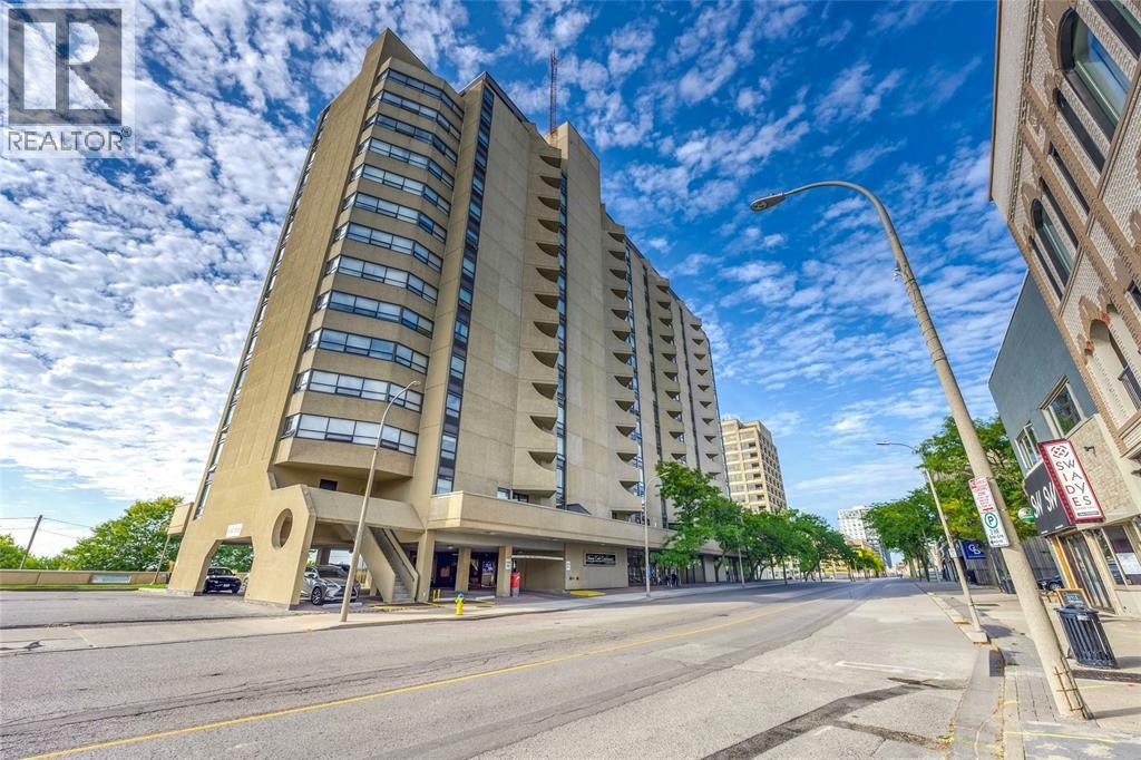 155 Front Street North Unit# 1306, Sarnia, ON - Outdoor With Facade