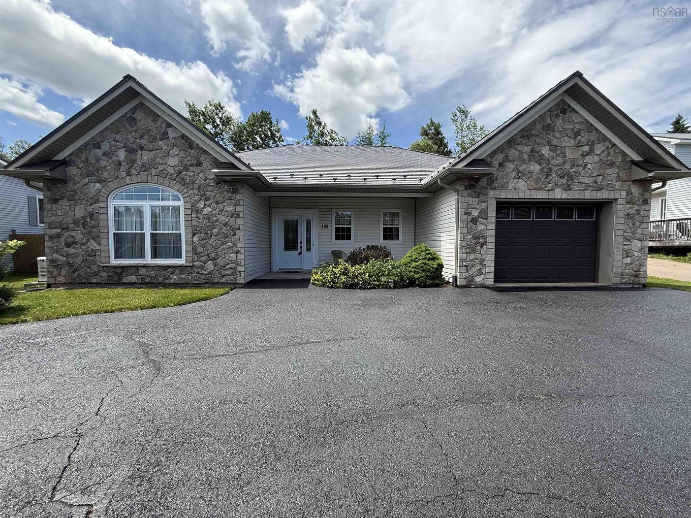 103 Oakwood Drive, Truro Heights, NS