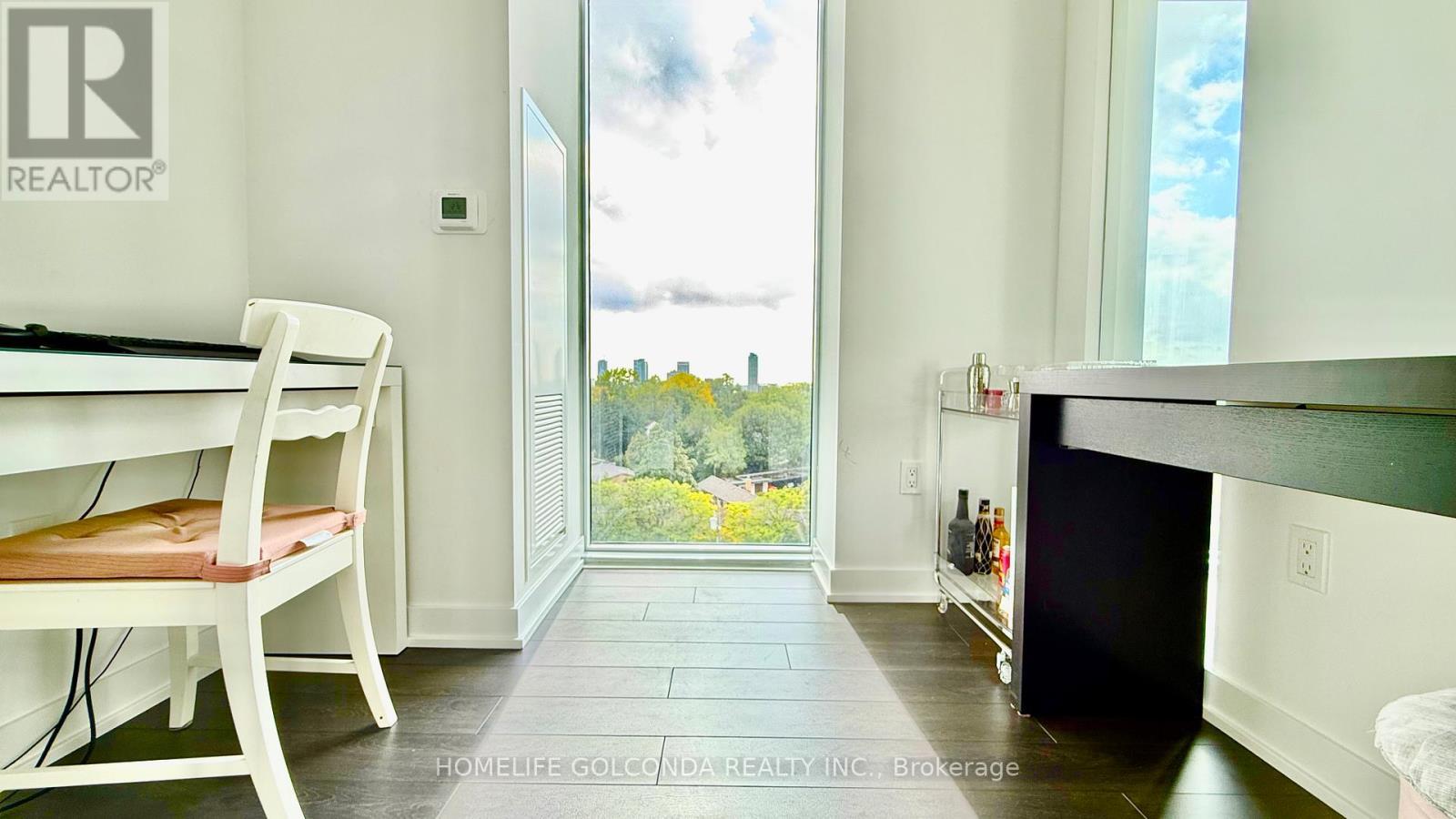 733 - 20 O'Neill Road, Toronto, ON - Indoor