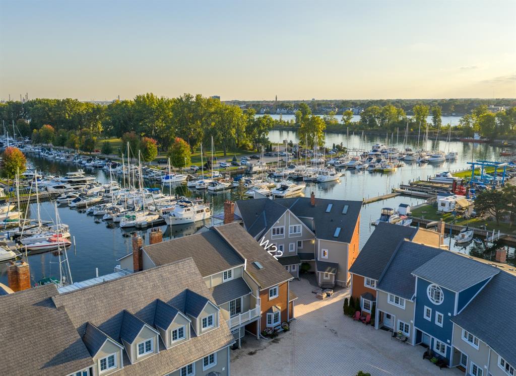 W22-1500 Venetian Boulevard, Point Edward, ON