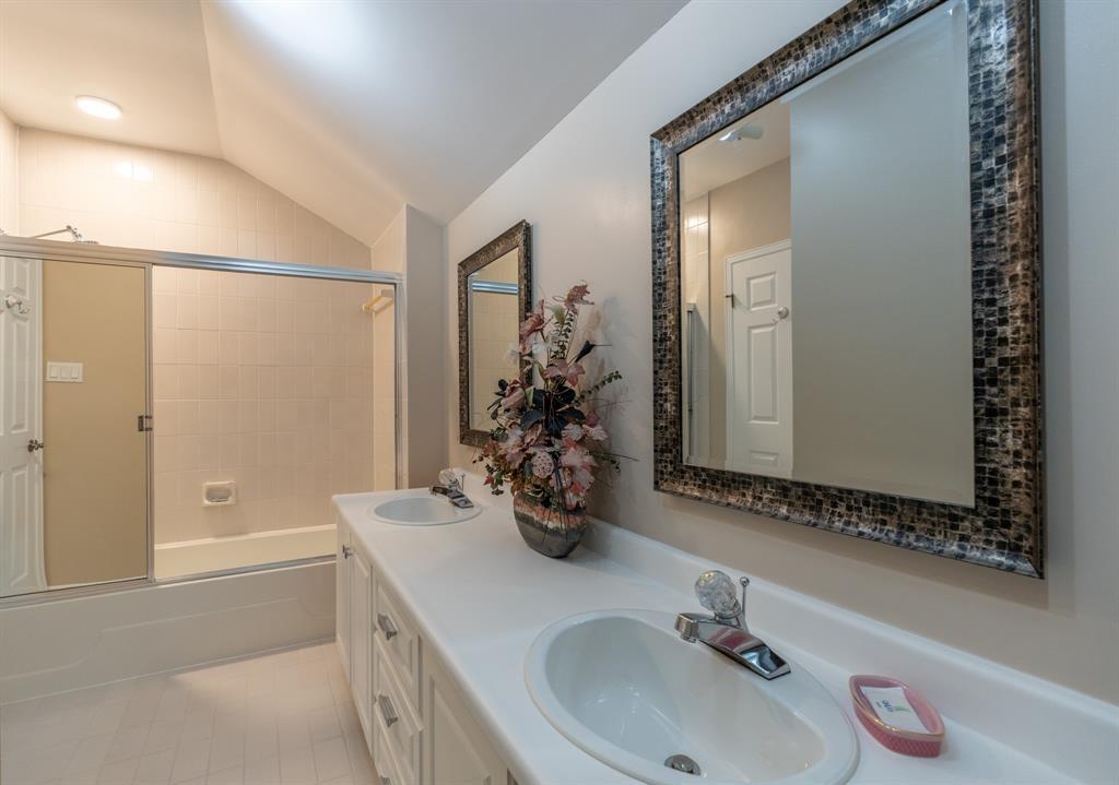 W22-1500 Venetian Boulevard, Point Edward, ON