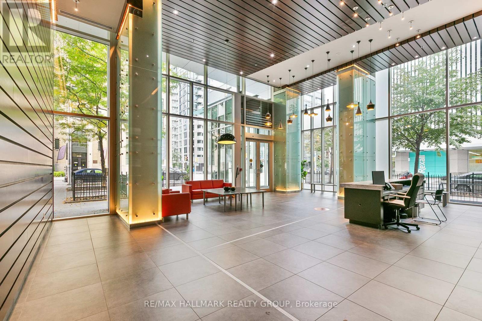 1510 - 179 Metcalfe Street, Ottawa, ON - Indoor Photo Showing Other Room