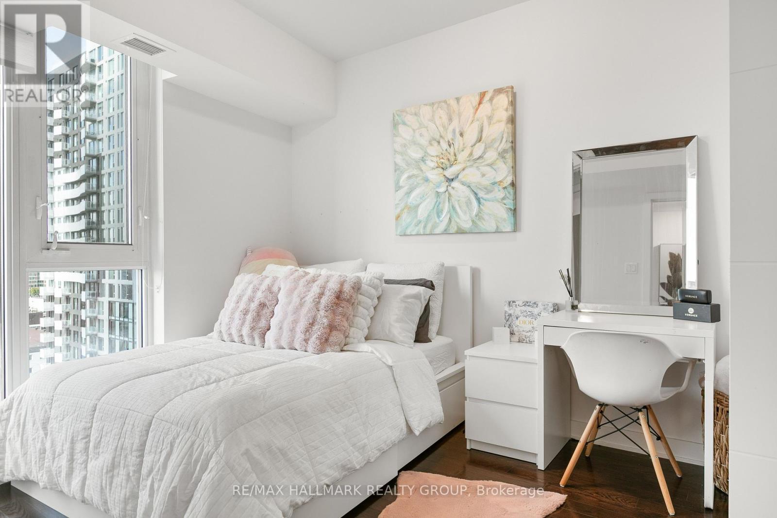1510 - 179 Metcalfe Street, Ottawa, ON - Indoor Photo Showing Bedroom